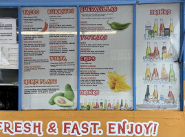 El Manantial Tacos food