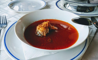 Splav Gardec -restoran Na Reci Nourriture