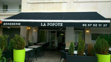 Brasserie La Popote inside
