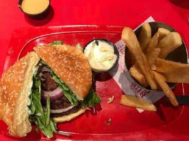 Red Robin Gourmet Burgers food