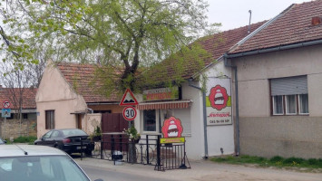 Cecina Poslastičarnica Shop By Vremeplov outside