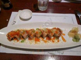 Enzo Sushi 2 food