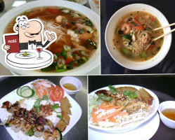 Pho Triple 7 Restaurant food