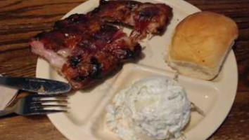 Whole Hog Cafe food