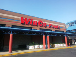 Winco Foods outside