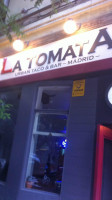 La Tomata food