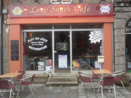 Louv'snack Cafe inside