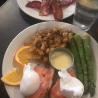 Hourglass Tavern food