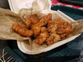 Wingstop inside