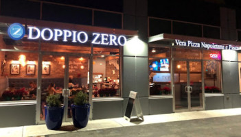 Doppio Zero Pizza outside