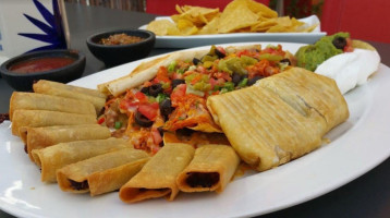 Tres Hombres Mexican Grill And Cantina food