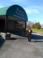 Bridgewater Country Club outside