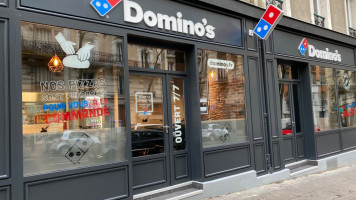 Domino's Pizza Toulouse Chaubet outside