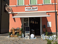 Aqua Sale Bottega Sul Mare outside