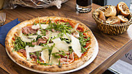 Pizza Caratello food