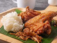Deep-fried Chicken With Sticky Rice Road 60 food