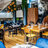 Château De La Tour food