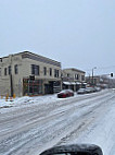 Five Watt Coffee, Kingfield outside