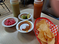 Del Yaqui food