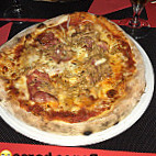 Pizzeria Caliu food