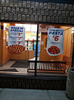 Pizza 73 outside