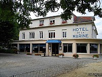 La Marine outside