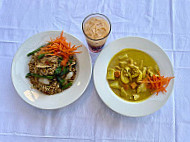 Sawasdee Thai Cuisine food