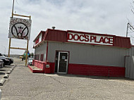 Doc's Place outside