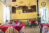 Osteria Della Rocca food