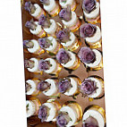 Cannoli Pastry food