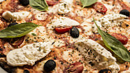 Pizza Caratello food