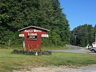 Maplewood Lodge outside
