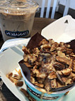 Cinnabon food