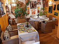 Le Katiolo - Chambres D'hotes - Restaurant Africain inside