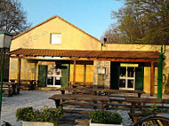 Pizzeria Il Rifugio outside