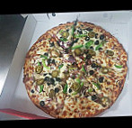 Luigi's Pizza food