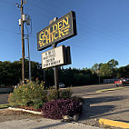 Golden Chick outside