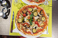 Pizza Flora food