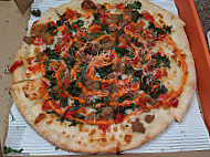 Pizzicato Pizza food