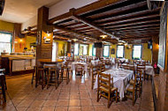 Osteria Birreria Donchy inside