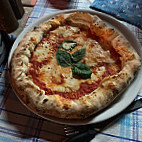 Marea Alta Pizzeria Braceria food