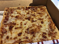 Ledo Pizza food