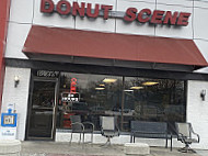 Donut Scene outside