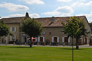 Auberge du village Blanzay