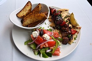 Millos Greek Restaurant & Lounge