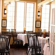 Seasons Restaurant at Avon Old Farms Hotel