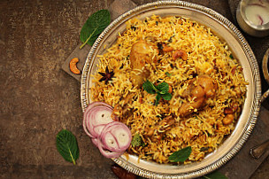Friends Briyani And Fast Foods