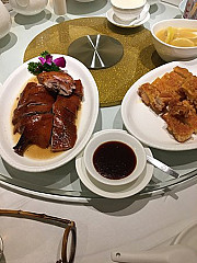 Yixin Restaurant 益新美食館