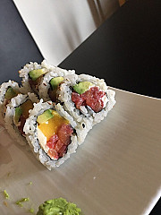 Tenfish Sushi