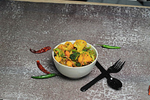 Kunal's Neelgiri Hot Meals Tiffin Services